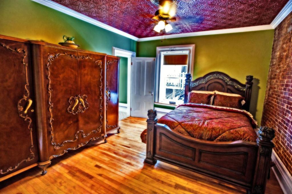 Earle Of Leinster B&B Saint John Rum bild